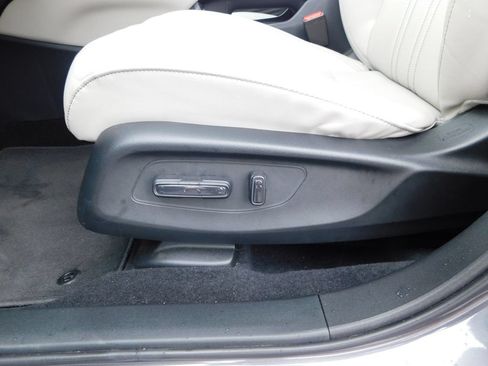 Used 2026 Honda HR-V EX-L image 14