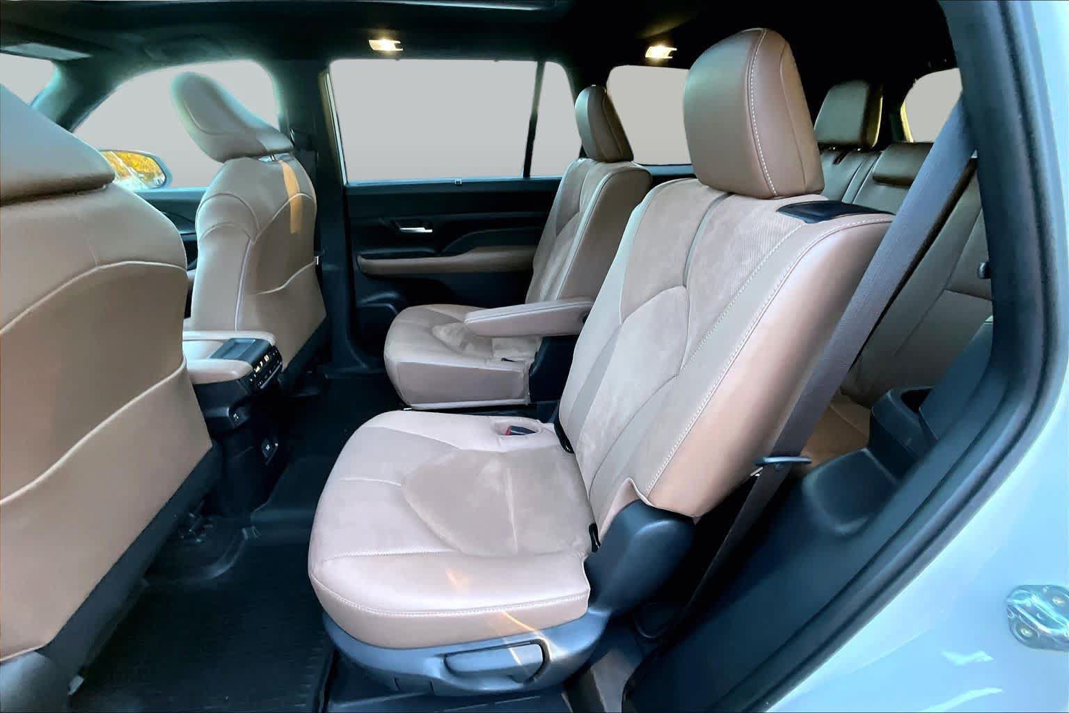 Certified 2026 Toyota Grand Highlander AWD Hybrid image 19
