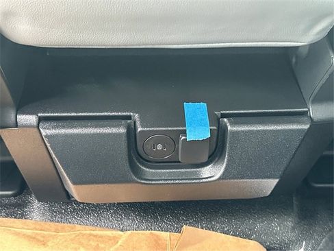 New 2025 Ford F350 XL w/ XL Chrome Package image 19