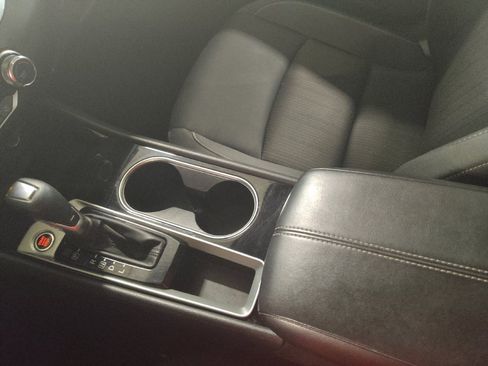 Used 2024 Nissan Altima 2.5 SV FWD image 26
