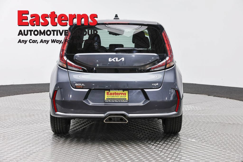 Used 2023 Kia Soul GT-Line FWD image 8