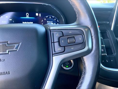 Used 2022 Chevrolet Tahoe Z71 w/ Luxury Package AWD/4WD image 25