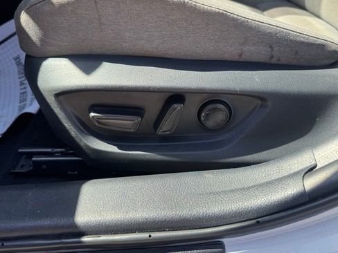 Used 2025 Toyota Camry LE w/ Convenience Package image 9