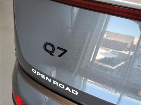 Certified 2025 Audi Q7 3.0T Premium w/ Convenience Package image 18