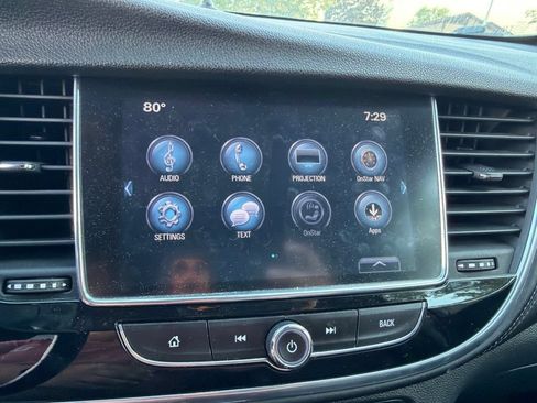 Used 2018 Buick Encore Essence AWD/4WD image 25