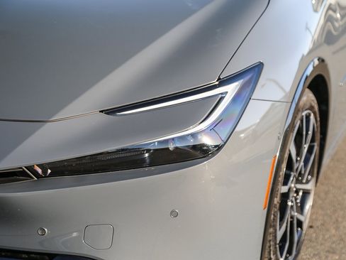 Used 2024 Toyota Prius Prime Premium image 10