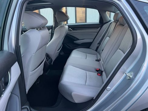 Used 2018 Honda Accord EX image 18