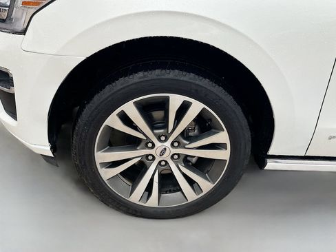 Used 2023 Ford Expedition Max Platinum RWD image 33