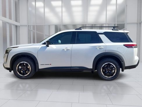 New 2026 Nissan Pathfinder Rock Creek AWD/4WD image 9