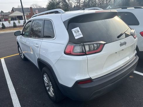 Used 2019 Jeep Cherokee Latitude w/ Popular Appearance Group image 5