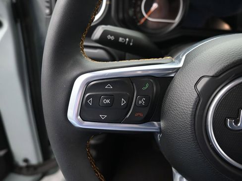 Used 2024 Jeep Wrangler Sahara image 30