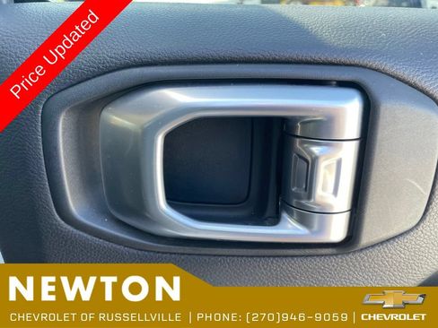 Used 2020 Jeep Gladiator Overland AWD/4WD image 29