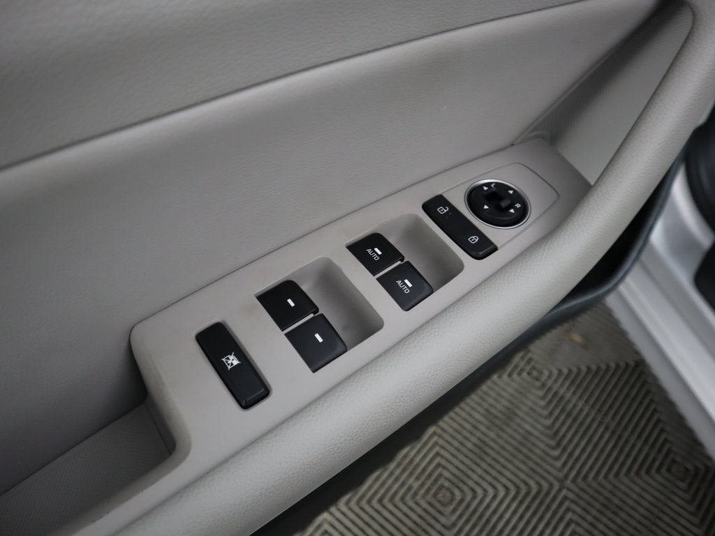 Used 2019 Hyundai Sonata SEL w/ Winter Weather Package FWD image 35