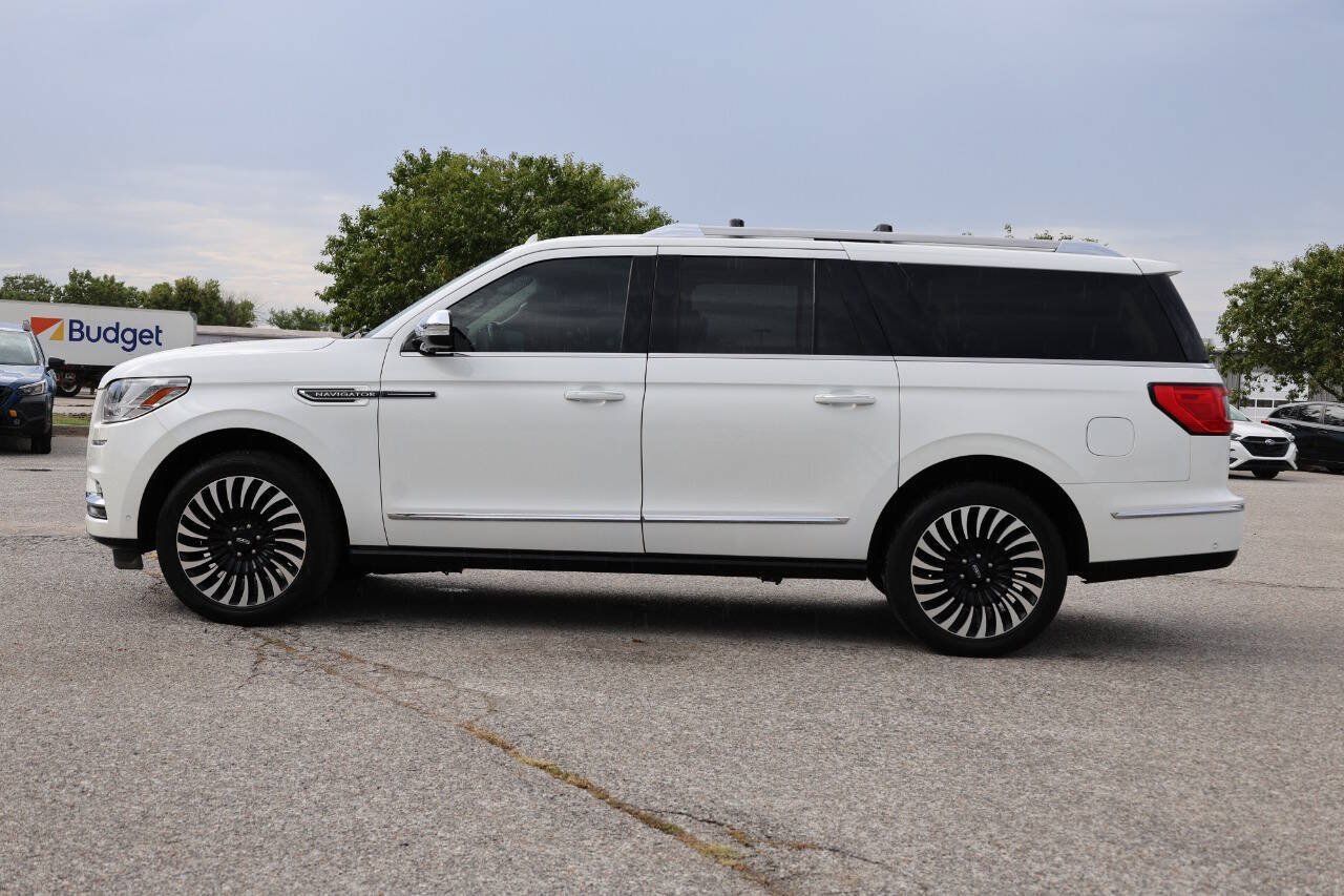 Used 2020 Lincoln Navigator L Black Label w/ Cargo Convenience Package AWD/4WD image 8