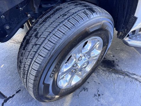 Used 2024 RAM 2500 Big Horn image 12