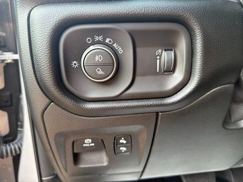 Used 2021 RAM 1500 Big Horn AWD/4WD image 30