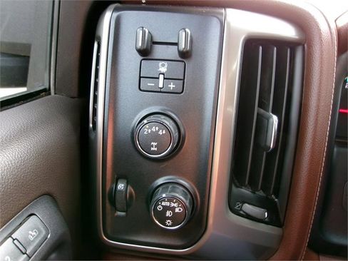 Used 2019 Chevrolet Silverado 3500 High Country w/ Duramax Plus Package image 21