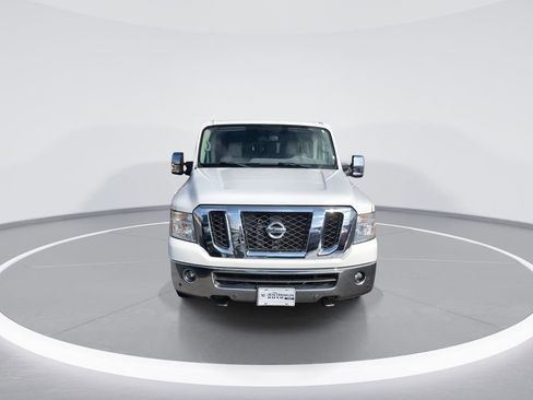 Used 2016 Nissan NV 3500 SL image 3