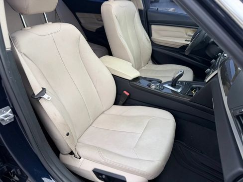 Used 2015 BMW 328i xDrive Sedan AWD/4WD image 11