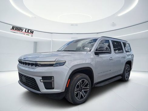 New 2026 Jeep Grand Wagoneer 2WD image 7