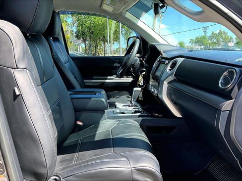 Used 2019 Toyota Tundra SR5 w/ SR5 Upgrade Package image 9