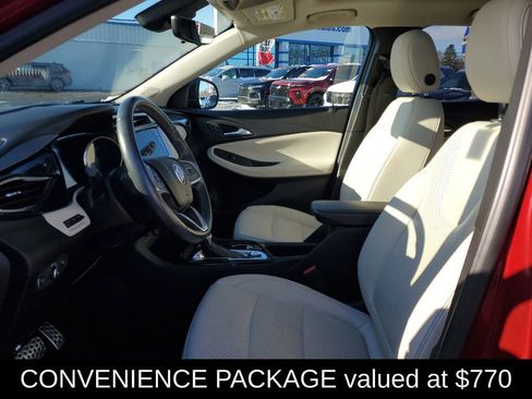 Used 2020 Buick Encore GX Essence w/ Experience Buick Package image 6