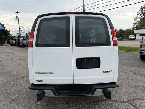 Used 2025 GMC Savana 2500 w/ Driver Convenience Package RWD image 5