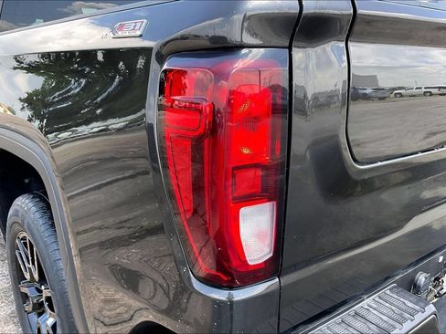 Used 2021 GMC Sierra 1500 Elevation w/ X31 Off-Road Package AWD/4WD image 20
