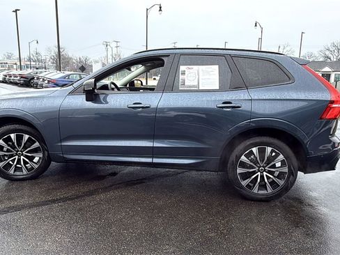 Certified 2025 Volvo XC60 B5 Plus image 5