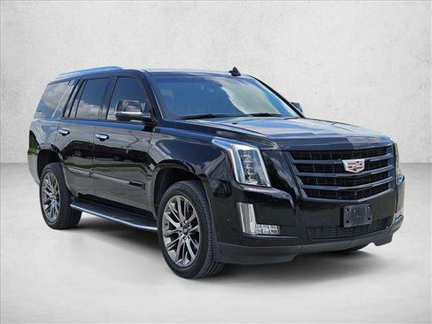 Used 2020 Cadillac Escalade Luxury w/ Escalade Sport Edition RWD image 3