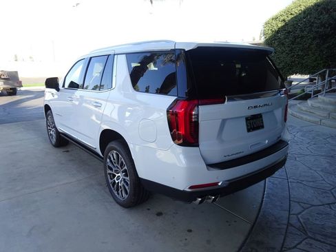 Used 2026 GMC Yukon Denali w/ Denali Reserve Package image 9