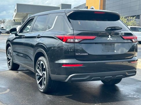 Used 2022 Mitsubishi Outlander ES AWD/4WD image 5