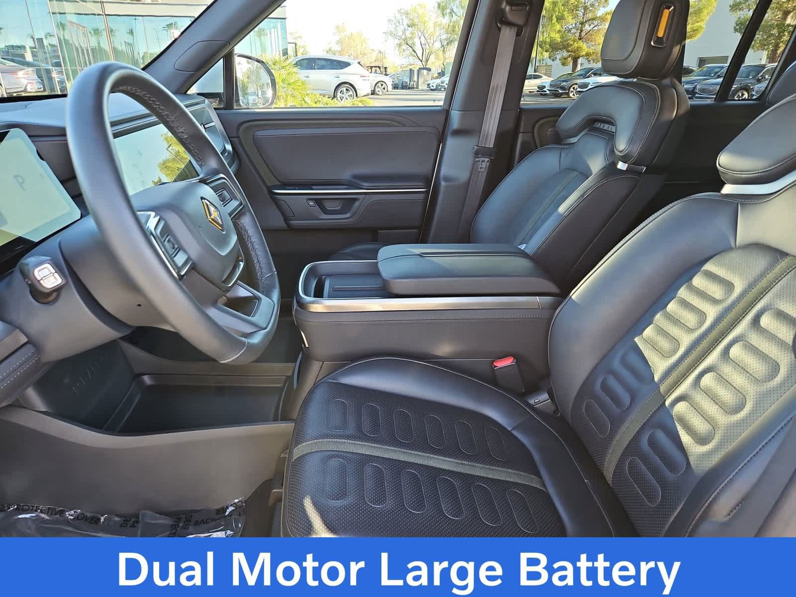 Used 2025 Rivian R1S Adventure Dual AWD/4WD image 15