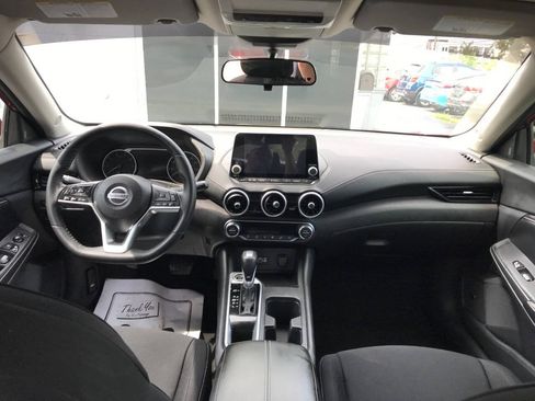 Used 2021 Nissan Sentra SV FWD image 11