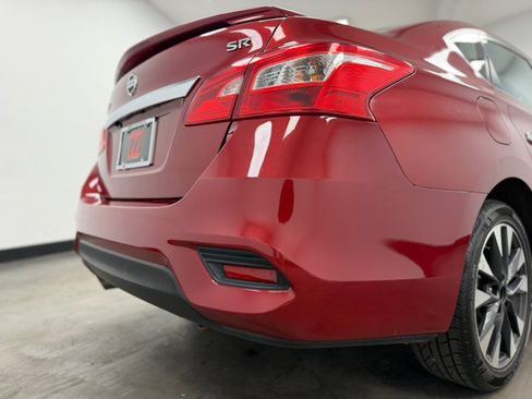 Used 2019 Nissan Sentra SR w/ Premium Package (SR) FWD image 19