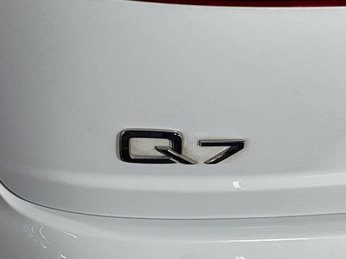 Used 2019 Audi Q7 2.0T Premium Plus AWD/4WD image 25