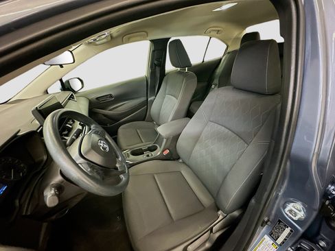 Used 2025 Toyota Corolla LE image 13