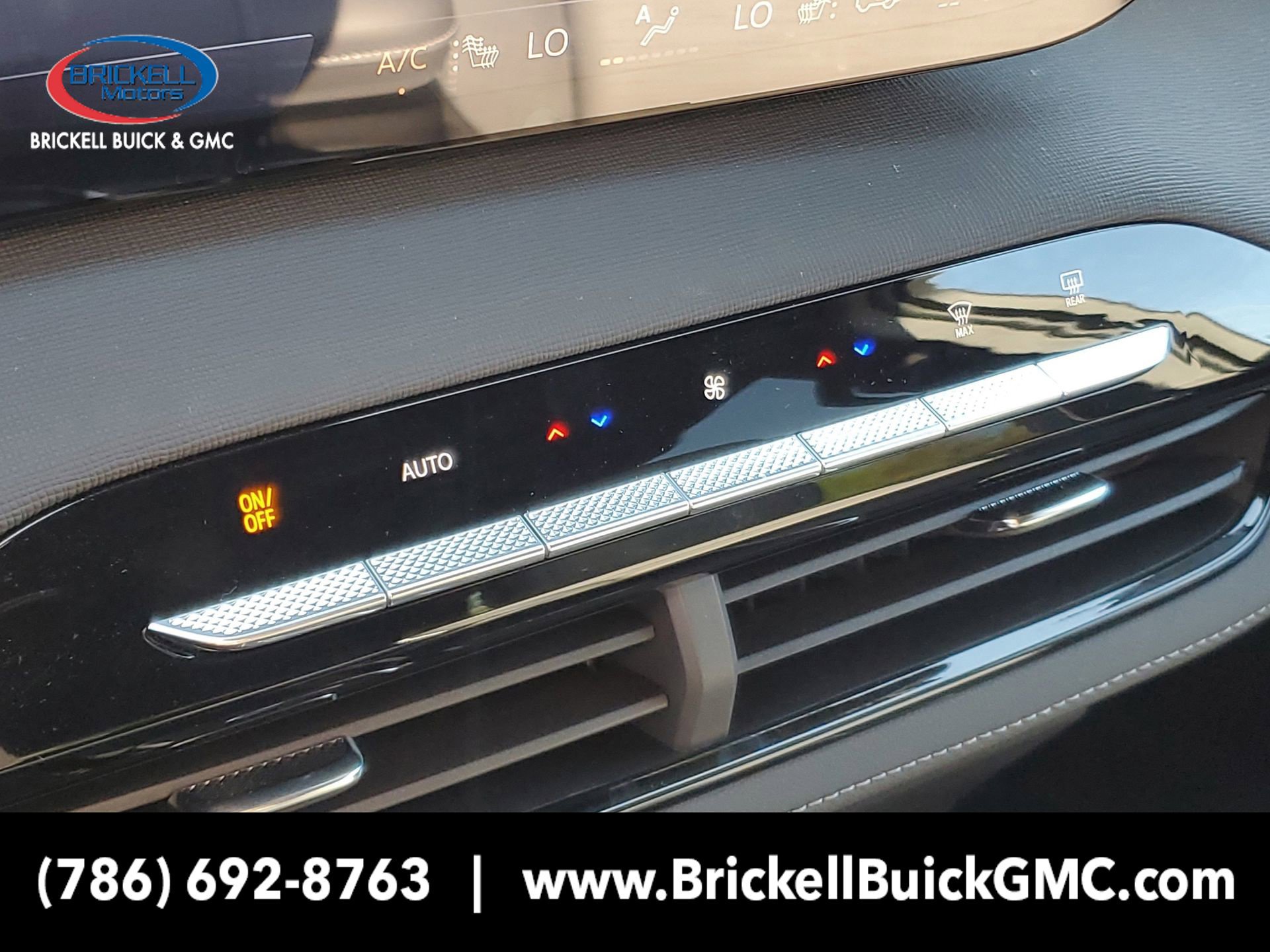 New 2025 Buick Enclave Sport Touring w/ Power Package AWD/4WD image 29