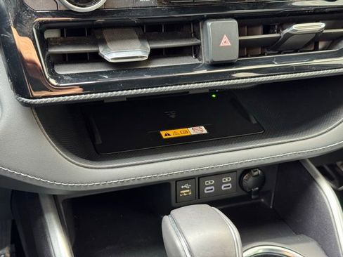 Certified 2023 Toyota Highlander XSE image 16