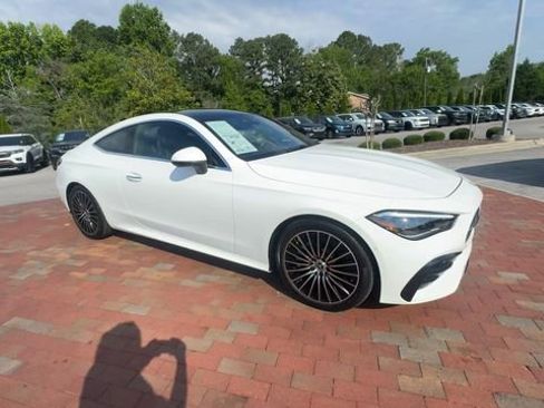 Used 2025 Mercedes-Benz CLE 450 4MATIC Coupe w/ Driver Assistance Package image 4