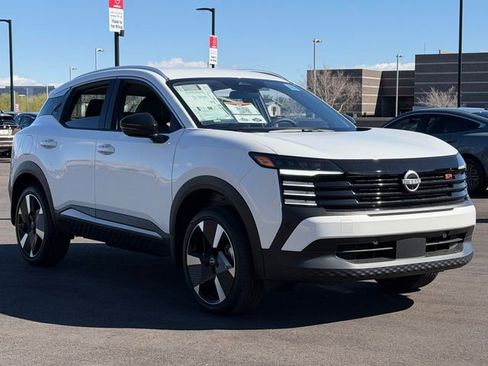 New 2026 Nissan Kicks SR FWD image 7