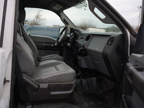Used 2020 Ford F550 4x4 Regular Cab Super Duty w/ Power Equipment Group image 2