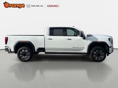 New 2026 GMC Sierra 2500 Denali w/ Denali Reserve Package AWD/4WD image 2