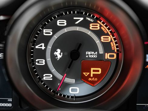 Used 2017 Ferrari 488 GTB RWD image 97