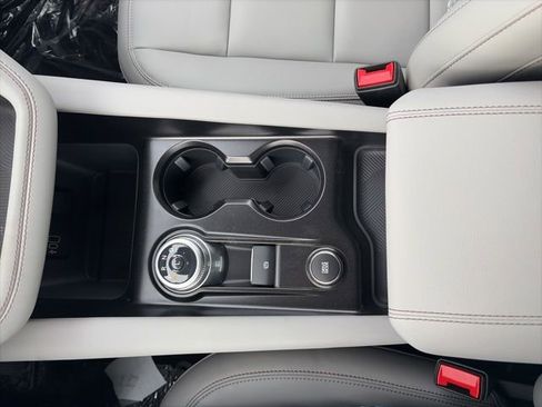 New 2026 Ford Explorer Active w/ Active Comfort Package image 24