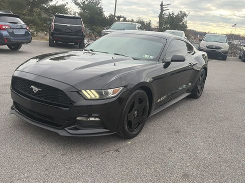 Used 2015 Ford Mustang Coupe image 20