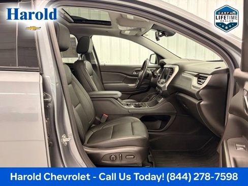 Used 2022 GMC Acadia SLT w/ GMC Pro Grade Package AWD/4WD image 12