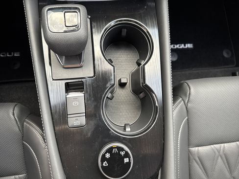 New 2026 Nissan Rogue Platinum image 26