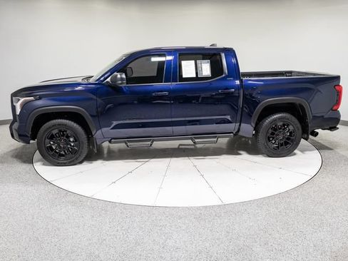 Used 2025 Toyota Tundra SR5 w/ SR5 Premium Package AWD/4WD image 32