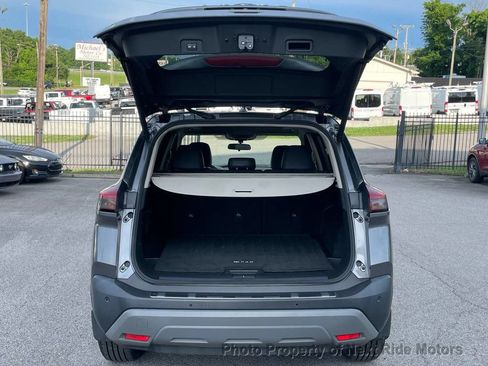 Used 2023 Nissan Rogue SV w/ SV Premium B Package FWD image 30
